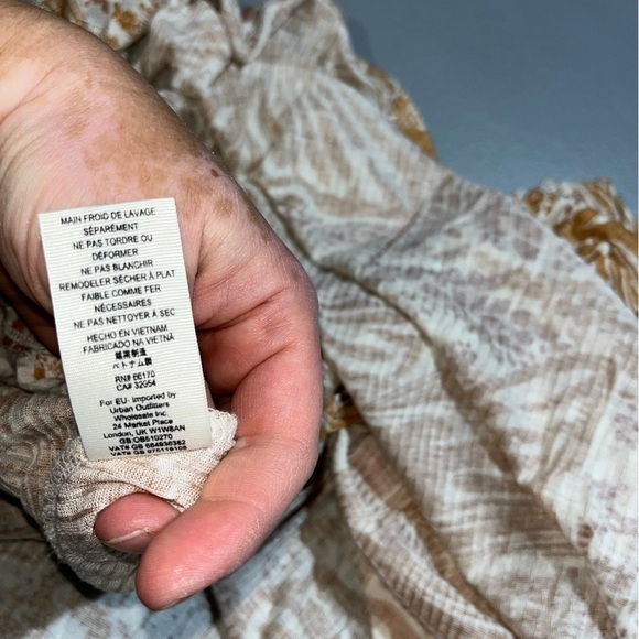 Free People NWT Sugarcane Crisscross Sleeveless Boho Blouse Tank Top Size Small - Picture 8 of 8